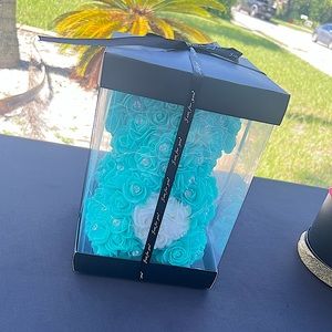 Preserved Rose Bear Gift Box (lights included)